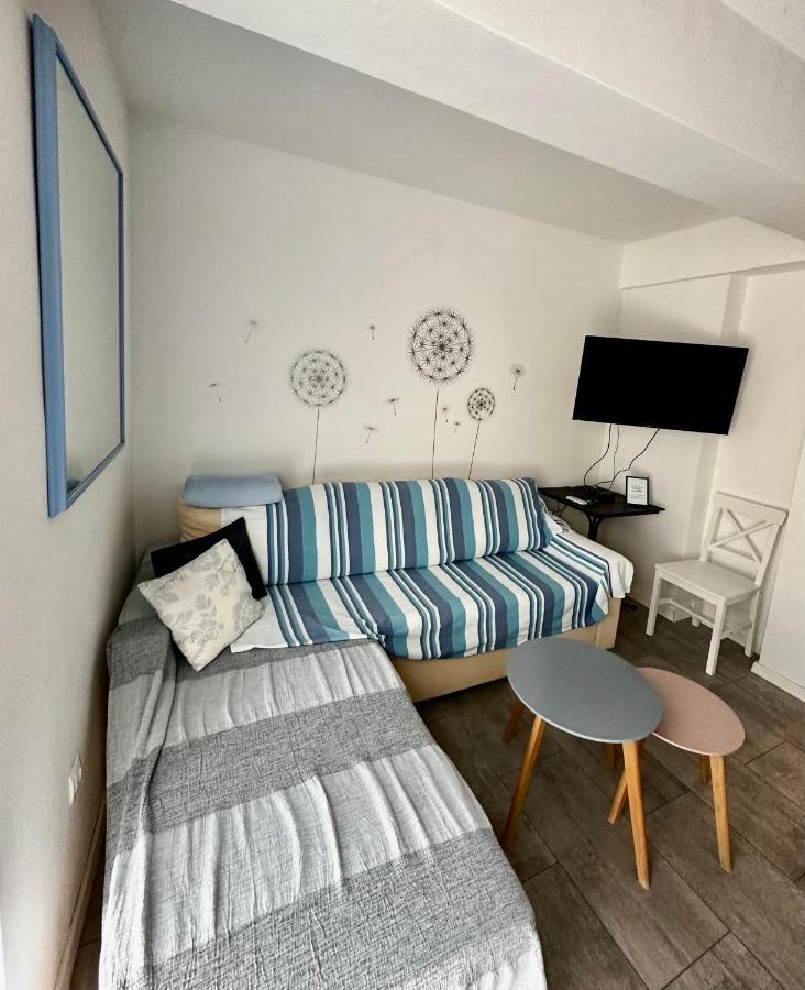 Emily Deluxe Superior 5 Star Studio Apartment, Your Piece Of Heaven With Sea & Park View Novigrad Istria Exterior foto